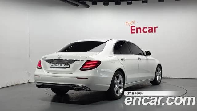 2017 Mercedes-Benz E-Class W213 E220d Avantgarde Sold VIN WDDZF0EB0HA155790 – photo 18 2017 Mercedes-Benz E-Class W213 E220d Avantgarde Sold VIN WDDZF0EB0HA155790 – photo 18