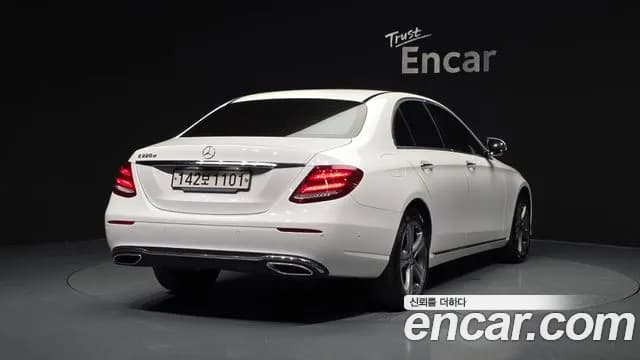 2019 Mercedes-Benz E-Class W213 E220d Avantgarde Sold VIN WDDZF0EB0KA494721 – photo 13 2019 Mercedes-Benz E-Class W213 E220d Avantgarde Sold VIN WDDZF0EB0KA494721 – photo 13