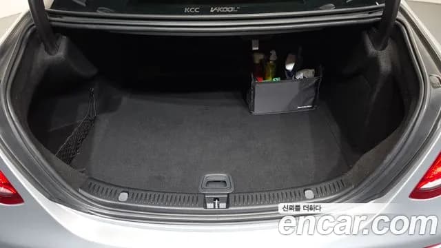 2017 Mercedes-Benz E-Class W213 E220d Exclusive Sold VIN WDDZF0EB1HA291877 – photo 13 2017 Mercedes-Benz E-Class W213 E220d Exclusive Sold VIN WDDZF0EB1HA291877 – photo 13