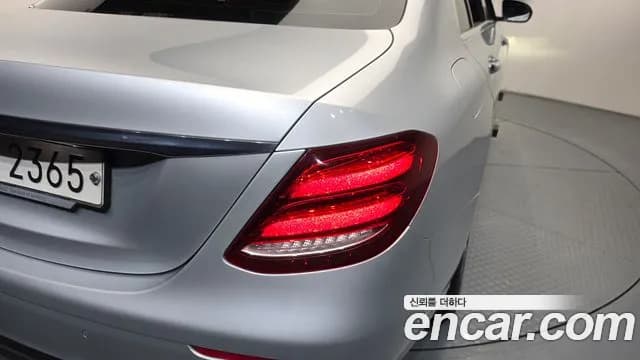 2017 Mercedes-Benz E-Class W213 E220d Exclusive Sold VIN WDDZF0EB1HA291877 – photo 29 2017 Mercedes-Benz E-Class W213 E220d Exclusive Sold VIN WDDZF0EB1HA291877 – photo 29