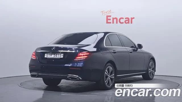 2019 Mercedes-Benz E-Class W213 E220d Avantgarde Sold VIN WDDZF0EB1KA578496 – engine bay 2019 Mercedes-Benz E-Class W213 E220d Avantgarde Sold VIN WDDZF0EB1KA578496 – engine bay
