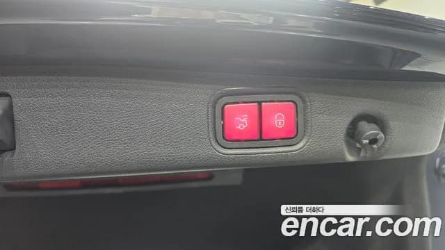 2019 Mercedes-Benz E-Class W213 E220d Avantgarde Sold VIN WDDZF0EB1KA578496 – exterior detail 2019 Mercedes-Benz E-Class W213 E220d Avantgarde Sold VIN WDDZF0EB1KA578496 – exterior detail