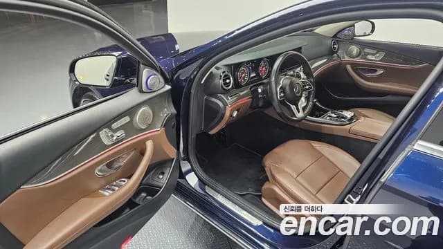 2019 Mercedes-Benz E-Class W213 E220d Avantgarde Sold VIN WDDZF0EB1KA578496 – photo 13 2019 Mercedes-Benz E-Class W213 E220d Avantgarde Sold VIN WDDZF0EB1KA578496 – photo 13