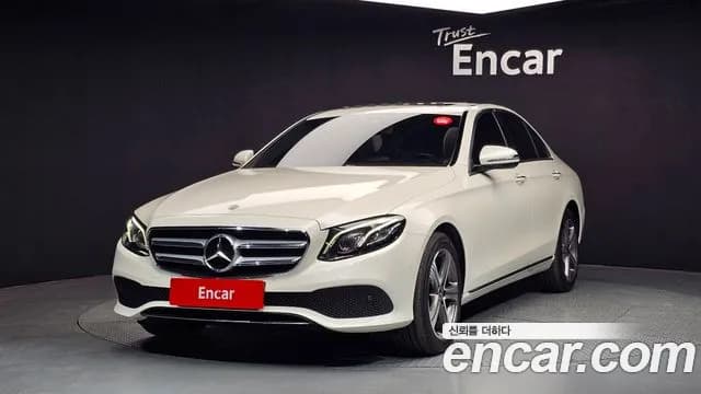 2019 Mercedes-Benz E-Class W213 E220d Avantgarde Sold VIN WDDZF0EB1KA606815 – front exterior 2019 Mercedes-Benz E-Class W213 E220d Avantgarde Sold VIN WDDZF0EB1KA606815 – front exterior