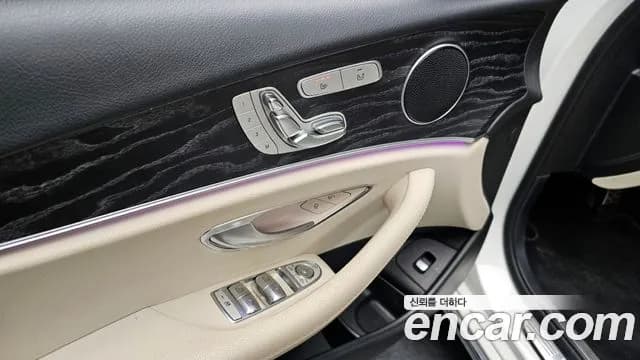2019 Mercedes-Benz E-Class W213 E220d Avantgarde Sold VIN WDDZF0EB1KA606815 – interior seats 2019 Mercedes-Benz E-Class W213 E220d Avantgarde Sold VIN WDDZF0EB1KA606815 – interior seats