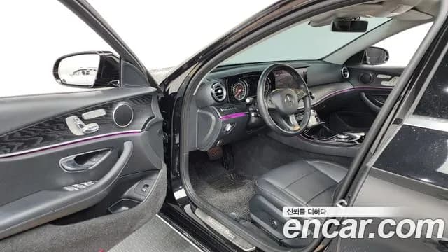 2018 Mercedes-Benz E-Class W213 E220d Avantgarde Sold VIN WDDZF0EB2JA316193 – photo 38 2018 Mercedes-Benz E-Class W213 E220d Avantgarde Sold VIN WDDZF0EB2JA316193 – photo 38
