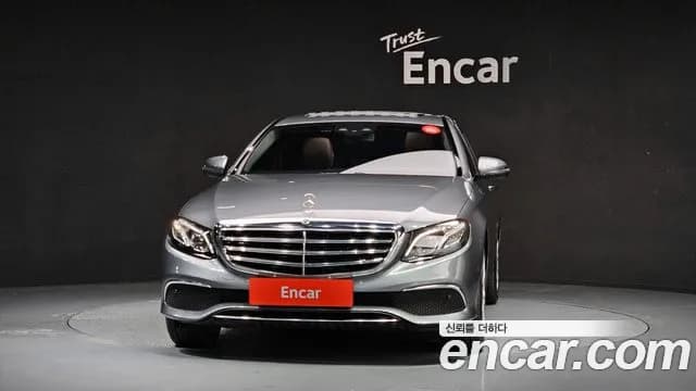 2018 Mercedes-Benz E-Class W213 E220d Exclusive Sold VIN WDDZF0EB2JA459905 – trunk area 2018 Mercedes-Benz E-Class W213 E220d Exclusive Sold VIN WDDZF0EB2JA459905 – trunk area