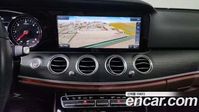 2019 Mercedes-Benz E-Class W213 E220d Avantgarde Sold VIN WDDZF0EB2KA493196 – photo 25 2019 Mercedes-Benz E-Class W213 E220d Avantgarde Sold VIN WDDZF0EB2KA493196 – photo 25