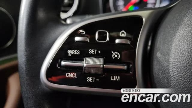 2019 Mercedes-Benz E-Class W213 E220d Avantgarde Sold VIN WDDZF0EB2KA493196 – photo 31 2019 Mercedes-Benz E-Class W213 E220d Avantgarde Sold VIN WDDZF0EB2KA493196 – photo 31