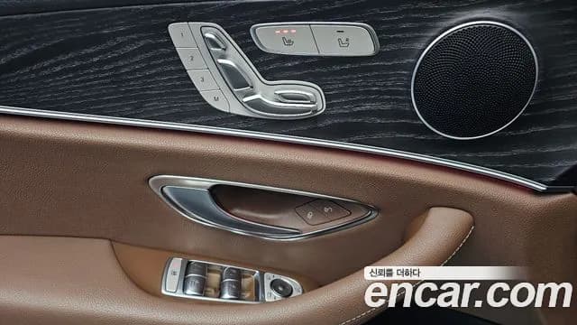 2019 Mercedes-Benz E-Class W213 E220d Avantgarde Sold VIN WDDZF0EB2KA500499 – front exterior 2019 Mercedes-Benz E-Class W213 E220d Avantgarde Sold VIN WDDZF0EB2KA500499 – front exterior