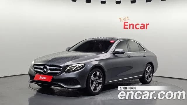 2019 Mercedes-Benz E-Class W213 E220d Avantgarde Sold VIN WDDZF0EB2KA500499 – engine bay 2019 Mercedes-Benz E-Class W213 E220d Avantgarde Sold VIN WDDZF0EB2KA500499 – engine bay