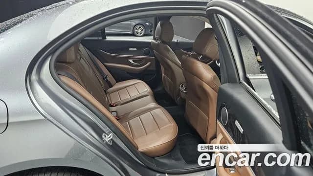 2019 Mercedes-Benz E-Class W213 E220d Avantgarde Sold VIN WDDZF0EB2KA500499 – photo 15 2019 Mercedes-Benz E-Class W213 E220d Avantgarde Sold VIN WDDZF0EB2KA500499 – photo 15