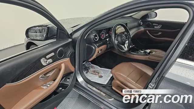 2019 Mercedes-Benz E-Class W213 E220d Avantgarde Sold VIN WDDZF0EB2KA500499 – photo 17 2019 Mercedes-Benz E-Class W213 E220d Avantgarde Sold VIN WDDZF0EB2KA500499 – photo 17