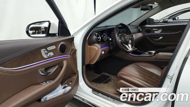 2019 Mercedes-Benz E-Class W213 E220d Exclusive Sold VIN WDDZF0EB2KA637622 – rear exterior 2019 Mercedes-Benz E-Class W213 E220d Exclusive Sold VIN WDDZF0EB2KA637622 – rear exterior