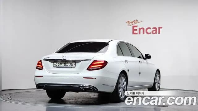 2019 Mercedes-Benz E-Class W213 E220d Exclusive Sold VIN WDDZF0EB2KA637622 – engine bay 2019 Mercedes-Benz E-Class W213 E220d Exclusive Sold VIN WDDZF0EB2KA637622 – engine bay
