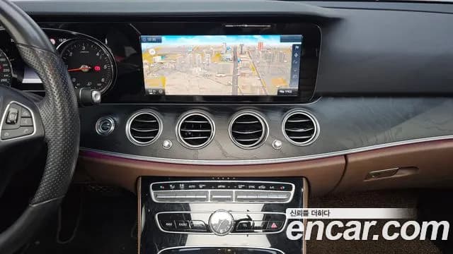 2017 Mercedes-Benz E-Class W213 E220d Avantgarde Sold VIN WDDZF0EB4HA114840 – dashboard 2017 Mercedes-Benz E-Class W213 E220d Avantgarde Sold VIN WDDZF0EB4HA114840 – dashboard