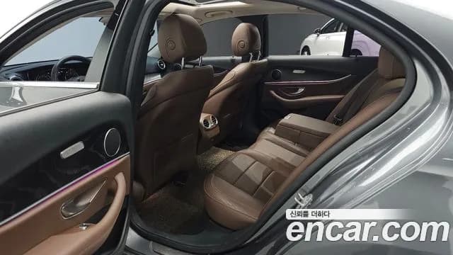 2017 Mercedes-Benz E-Class W213 E220d Avantgarde Sold VIN WDDZF0EB4HA114840 – photo 18 2017 Mercedes-Benz E-Class W213 E220d Avantgarde Sold VIN WDDZF0EB4HA114840 – photo 18