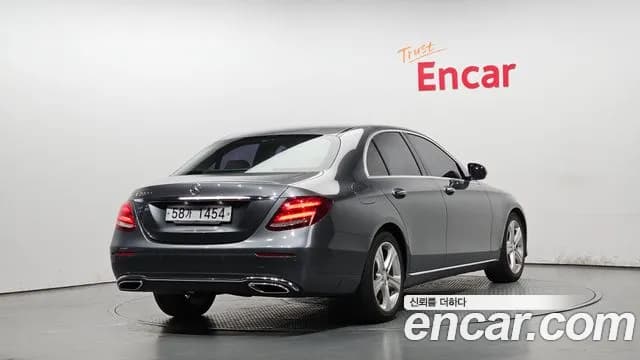 2017 Mercedes-Benz E-Class W213 E220d Avantgarde Sold VIN WDDZF0EB4HA114840 – photo 19 2017 Mercedes-Benz E-Class W213 E220d Avantgarde Sold VIN WDDZF0EB4HA114840 – photo 19