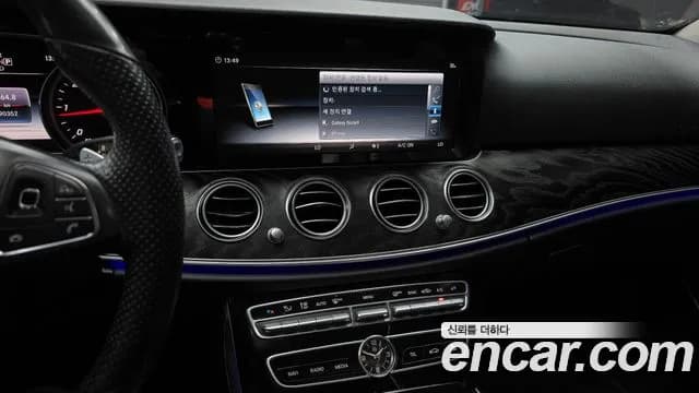 2018 Mercedes-Benz E-Class W213 E220d Avantgarde Sold VIN WDDZF0EB5JA316933 – photo 19 2018 Mercedes-Benz E-Class W213 E220d Avantgarde Sold VIN WDDZF0EB5JA316933 – photo 19