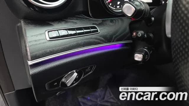 2018 Mercedes-Benz E-Class W213 E220d Avantgarde Sold VIN WDDZF0EB5JA330153 – engine bay 2018 Mercedes-Benz E-Class W213 E220d Avantgarde Sold VIN WDDZF0EB5JA330153 – engine bay