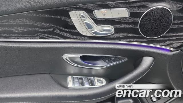 2018 Mercedes-Benz E-Class W213 E220d Avantgarde Sold VIN WDDZF0EB5JA330153 – photo 23 2018 Mercedes-Benz E-Class W213 E220d Avantgarde Sold VIN WDDZF0EB5JA330153 – photo 23