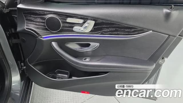 2018 Mercedes-Benz E-Class W213 E220d Avantgarde Sold VIN WDDZF0EB5JA330153 – photo 24 2018 Mercedes-Benz E-Class W213 E220d Avantgarde Sold VIN WDDZF0EB5JA330153 – photo 24