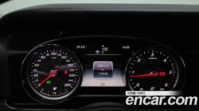 2018 Mercedes-Benz E-Class W213 E220d Avantgarde Sold VIN WDDZF0EB5JA330153 – photo 31 2018 Mercedes-Benz E-Class W213 E220d Avantgarde Sold VIN WDDZF0EB5JA330153 – photo 31