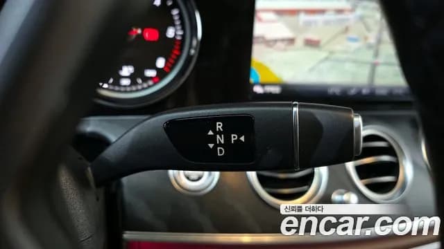 2019 Mercedes-Benz E-Class W213 E220d Avantgarde Sold VIN WDDZF0EB7KA499561 – photo 13 2019 Mercedes-Benz E-Class W213 E220d Avantgarde Sold VIN WDDZF0EB7KA499561 – photo 13