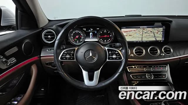 2019 Mercedes-Benz E-Class W213 E220d Avantgarde Sold VIN WDDZF0EB7KA499561 – photo 14 2019 Mercedes-Benz E-Class W213 E220d Avantgarde Sold VIN WDDZF0EB7KA499561 – photo 14
