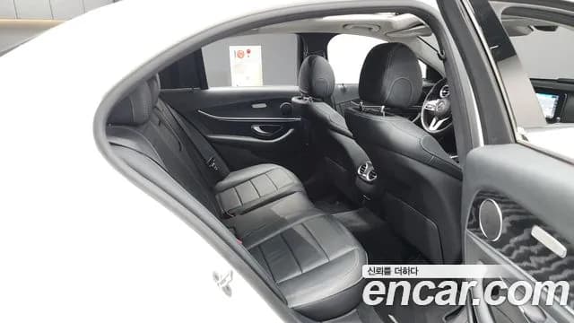 2019 Mercedes-Benz E-Class W213 E220d Avantgarde Sold VIN WDDZF0EB7KA621657 – front exterior 2019 Mercedes-Benz E-Class W213 E220d Avantgarde Sold VIN WDDZF0EB7KA621657 – front exterior