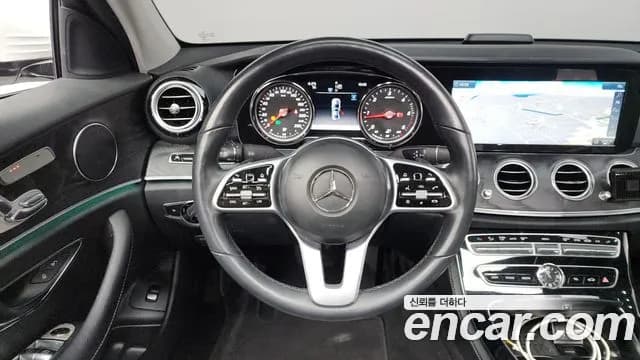 2019 Mercedes-Benz E-Class W213 E220d Avantgarde Sold VIN WDDZF0EB7KA621657 – dashboard 2019 Mercedes-Benz E-Class W213 E220d Avantgarde Sold VIN WDDZF0EB7KA621657 – dashboard