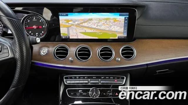 2017 Mercedes-Benz E-Class W213 E220d Exclusive Sold VIN WDDZF0EB8HA177911 – photo 15 2017 Mercedes-Benz E-Class W213 E220d Exclusive Sold VIN WDDZF0EB8HA177911 – photo 15