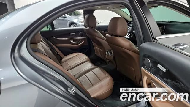 2019 Mercedes-Benz E-Class W213 E220d Avantgarde Sold VIN WDDZF0EB8KA491095 – undercarriage 2019 Mercedes-Benz E-Class W213 E220d Avantgarde Sold VIN WDDZF0EB8KA491095 – undercarriage