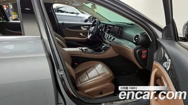 2019 Mercedes-Benz E-Class W213 E220d Avantgarde Sold VIN WDDZF0EB8KA491095 – photo 11 2019 Mercedes-Benz E-Class W213 E220d Avantgarde Sold VIN WDDZF0EB8KA491095 – photo 11