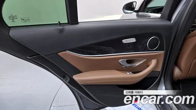 2019 Mercedes-Benz E-Class W213 E220d Avantgarde Sold VIN WDDZF0EB8KA491095 – photo 18 2019 Mercedes-Benz E-Class W213 E220d Avantgarde Sold VIN WDDZF0EB8KA491095 – photo 18