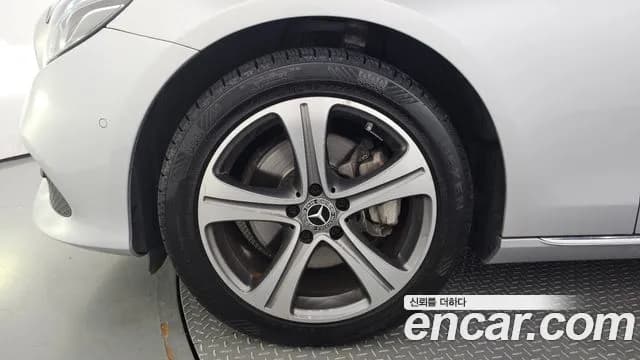 2019 Mercedes-Benz E-Class W213 E220d Avantgarde Sold VIN WDDZF0EB8KA493557 – dashboard 2019 Mercedes-Benz E-Class W213 E220d Avantgarde Sold VIN WDDZF0EB8KA493557 – dashboard