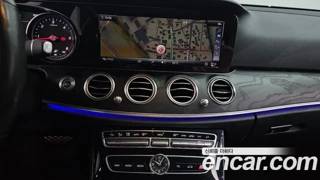 2019 Mercedes-Benz E-Class W213 E220d Avantgarde Sold VIN WDDZF0EB8KA493557 – odometer reading 2019 Mercedes-Benz E-Class W213 E220d Avantgarde Sold VIN WDDZF0EB8KA493557 – odometer reading