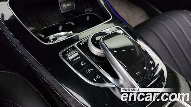 2019 Mercedes-Benz E-Class W213 E220d Exclusive Sold VIN WDDZF0EB8KA614930 – engine bay 2019 Mercedes-Benz E-Class W213 E220d Exclusive Sold VIN WDDZF0EB8KA614930 – engine bay