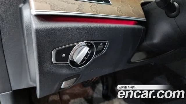 2019 Mercedes-Benz E-Class W213 E220d Exclusive Sold VIN WDDZF0EB8KA614930 – photo 13 2019 Mercedes-Benz E-Class W213 E220d Exclusive Sold VIN WDDZF0EB8KA614930 – photo 13