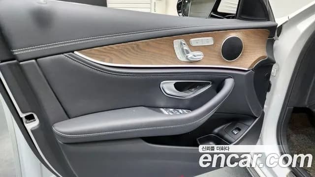 2019 Mercedes-Benz E-Class W213 E220d Exclusive Sold VIN WDDZF0EB8KA614930 – photo 16 2019 Mercedes-Benz E-Class W213 E220d Exclusive Sold VIN WDDZF0EB8KA614930 – photo 16