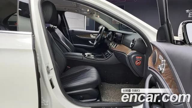2019 Mercedes-Benz E-Class W213 E220d Exclusive Sold VIN WDDZF0EB8KA614930 – photo 30 2019 Mercedes-Benz E-Class W213 E220d Exclusive Sold VIN WDDZF0EB8KA614930 – photo 30