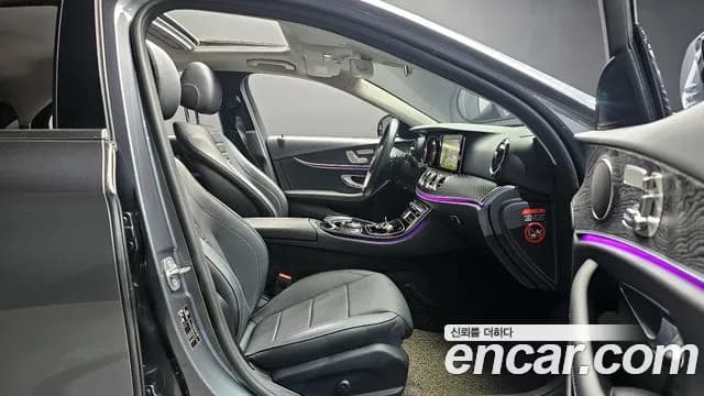 2017 Mercedes-Benz E-Class W213 E220d Avantgarde Sold VIN WDDZF0EBXHA291702 – photo 14 2017 Mercedes-Benz E-Class W213 E220d Avantgarde Sold VIN WDDZF0EBXHA291702 – photo 14