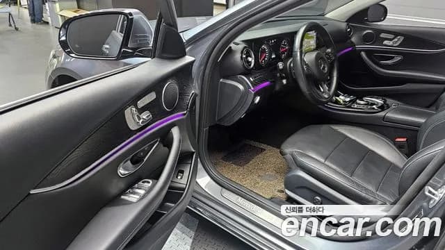 2017 Mercedes-Benz E-Class W213 E220d Avantgarde Sold VIN WDDZF0EBXHA291702 – photo 19 2017 Mercedes-Benz E-Class W213 E220d Avantgarde Sold VIN WDDZF0EBXHA291702 – photo 19