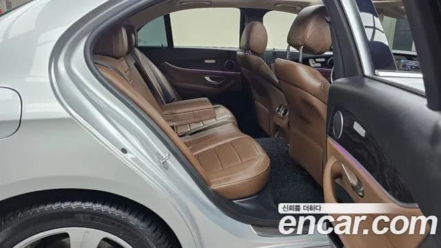 2018 Mercedes-Benz E-Class W213 E220d Avantgarde Sold VIN WDDZF0EBXJA401198 – engine bay 2018 Mercedes-Benz E-Class W213 E220d Avantgarde Sold VIN WDDZF0EBXJA401198 – engine bay