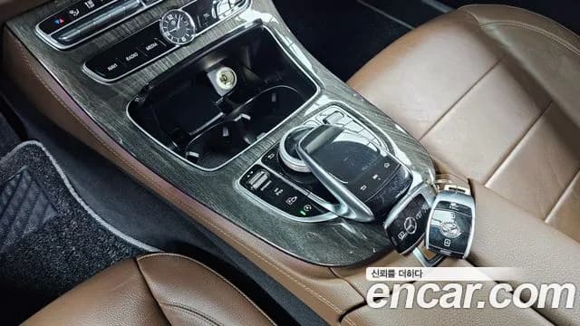 2018 Mercedes-Benz E-Class W213 E220d Avantgarde Sold VIN WDDZF0EBXJA401198 – photo 17 2018 Mercedes-Benz E-Class W213 E220d Avantgarde Sold VIN WDDZF0EBXJA401198 – photo 17