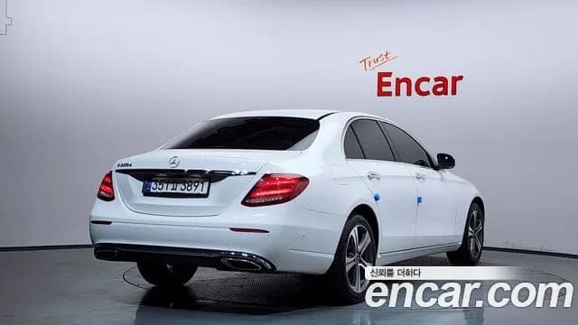 2019 Mercedes-Benz E-Class W213 E220d Avantgarde Sold VIN WDDZF0EBXKA527045 – photo 12 2019 Mercedes-Benz E-Class W213 E220d Avantgarde Sold VIN WDDZF0EBXKA527045 – photo 12