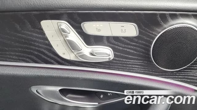 2019 Mercedes-Benz E-Class W213 E220d Avantgarde Sold VIN WDDZF0EBXKA527045 – photo 21 2019 Mercedes-Benz E-Class W213 E220d Avantgarde Sold VIN WDDZF0EBXKA527045 – photo 21
