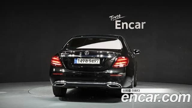 2017 Mercedes-Benz E-Class W213 E220d 4MATIC Exclusive Sold VIN WDDZF0FB0HA287236 – rear exterior 2017 Mercedes-Benz E-Class W213 E220d 4MATIC Exclusive Sold VIN WDDZF0FB0HA287236 – rear exterior