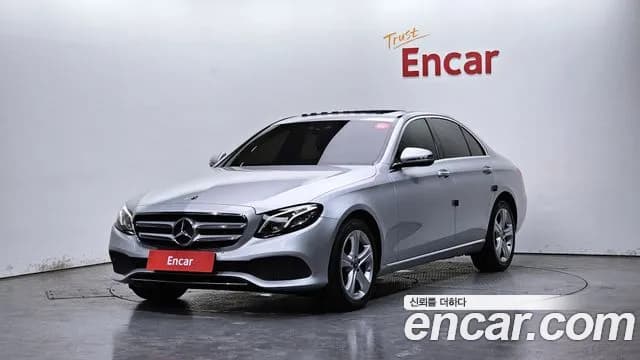 2017 Mercedes-Benz E-Class W213 E220d 4MATIC Avantgarde Sold VIN WDDZF0FB3HA264825 – photo 13 2017 Mercedes-Benz E-Class W213 E220d 4MATIC Avantgarde Sold VIN WDDZF0FB3HA264825 – photo 13