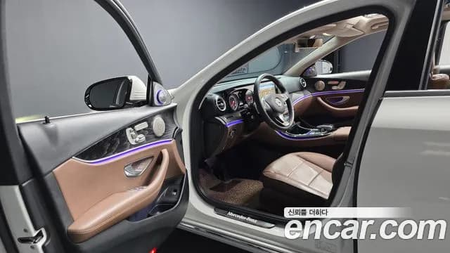 2018 Mercedes-Benz E-Class W213 E220d 4MATIC Avantgarde Sold VIN WDDZF0FB3JA469938 – photo 11 2018 Mercedes-Benz E-Class W213 E220d 4MATIC Avantgarde Sold VIN WDDZF0FB3JA469938 – photo 11